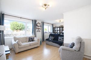 Lounge/Diner- click for photo gallery